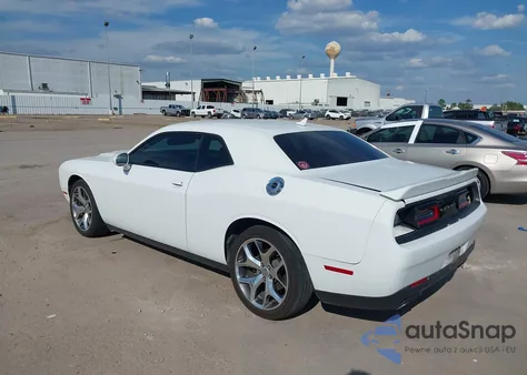 2015 Dodge Challenger Sxt Plus z USA, uszkodzony, nr VIN 2C3CDZBG4FH723813